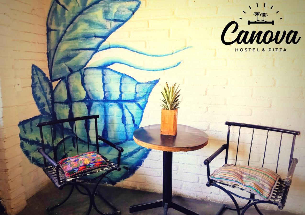 Canova Hostel & Pizza بويرتو فالارتا المظهر الخارجي الصورة